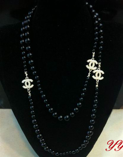 Collana Chanel Modello 233